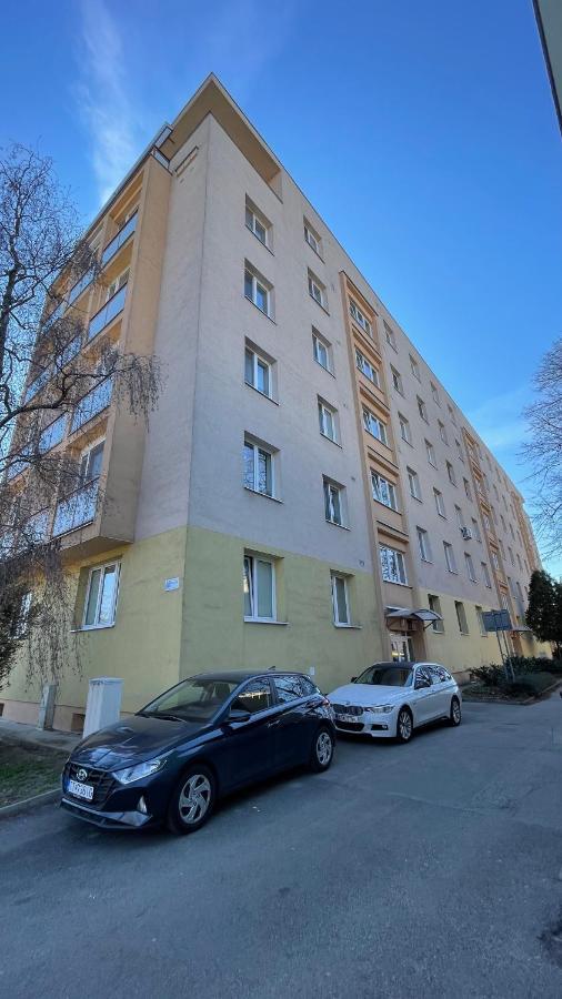 Apartment Hospodarska Trnava Luaran gambar